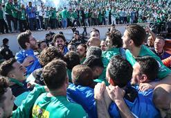 Bursaspor şampiyon! Timsah 2. Lig'e yükseldi