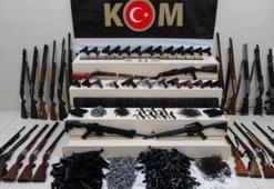 Van'da dev operasyon! Çok sayıda silah ve mühimmat ele geçirildi