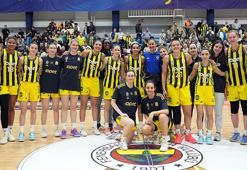 Fenerbahçe Opet seride 1-0 öne geçti