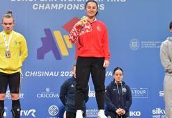 Milli halterci Aysel Özkan'dan Avrupa'da büyük başarı