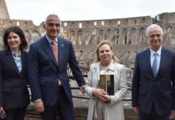Bakan Ersoy İtalya'daki Göbeklitepe sergisinin kapanış törenine katıldı