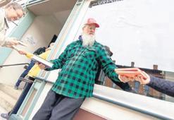 9 bin 100 kitaplık zincir