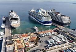 Kuşadası'nda kruvaziyer hareketliliği sürüyor