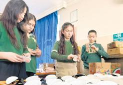 Atık borulardaki keçeler silgi oldu