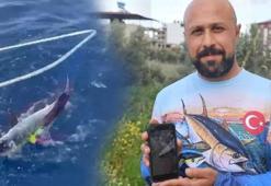 Oltaya geldi amatör balıkçı şoke oldu! 'Herkes bizim kadar vicdanlı çıkmayabilir'
