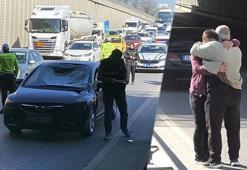 Polisten kaçarken üst geçitten atladı, otomobilin üzerine düştü! Sürücü şoka girdi