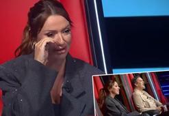 O Ses Türkiye'de duygusal anlar! Hadise gözyaşlarına hakim olamadı