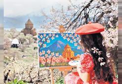 Akdamar’ın renkleri karelerde gizli