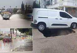 Adana'da şiddetli yağış sonrası yol çöktü