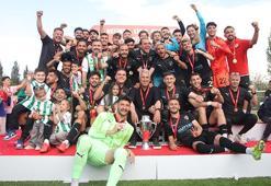 Şampiyon Muğlaspor kupasına kavuştu!