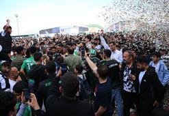 3. Lig'e yükselen 12 Bingölspor şampiyonluğu kutladı!