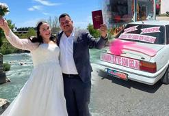 Gelin arabasındaki yazıyı gören bir daha baktı!