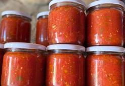 Domates konservesini ekşimeden taze tutan yöntem! Yıl boyunca asla bozulmuyor