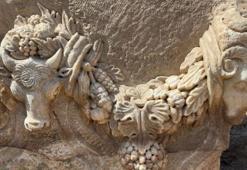 Heyecanlandıran keşif! 2 bin yıllık bir hazine fışkırdı