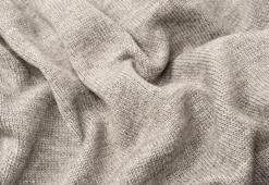 Tiftiklenip eski gözüken kıyafetlere son veren teknik! Tiftikleri saniyeler içinde temizliyor