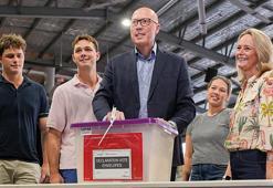 Avustralya'da halk, genel seçim için sandık başında