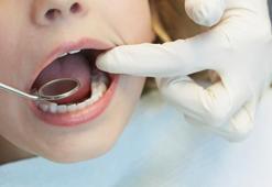 Dökülen dişler yeniden büyür mü? Yeni ilaç için insan deneyleri yapılıyor