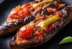 Karnıyarık bu tarifle şov yapıyor! 200 derecede ne yağ çekiyor ne mide yakıyor