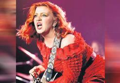 Linçlere yanıtını şarkısıyla veriyor