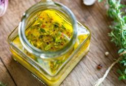 Zeytinyağlı kekik kavanozu şifa dağıtıyor! Kahvaltının yıldızı, 5 dakikada hazır