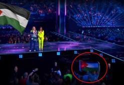 Eurovision'da Gazze desteği! İlk yarı finalinde bayraklarla dayanışma mesajı verildi