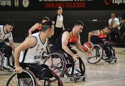 Beşiktaş ve Batman takımları farkındalık için parkeye çıktı