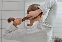 Öndeki saçları döküyor, sıkıysa dikkat! Sağlıklı topuz önerileri