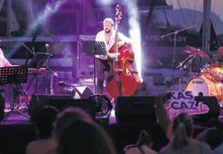 Yedinci kez caz rüzgârı