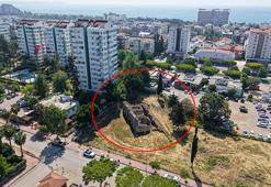 Yer: Antalya! Lüks konutların arasında zamanan direnen hazine