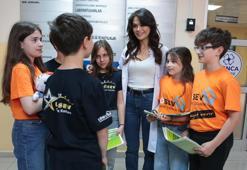 Uzak Şehir, minik yüreklerin hayallerine dokundu