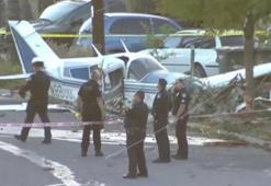 San Diego'da mahalleye uçak düştü! Evler ve araçlar alev alev