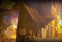 Fatih'te iki katlı metruk bina çöktü