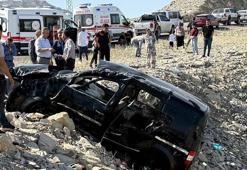 Araç şarampole devrildi! 3 kişi öldü, 3 kişi yaralandı