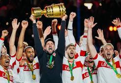 Almanya Kupası'nda şampiyon Stuttgart!