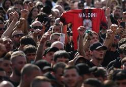 Milan taraftarından yönetime istifa çağrısı!