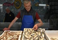 Trabzon'da balık çeşitleri tezgahları süslüyor