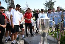 Kahramanmaraş İstiklalspor şampiyonluğu depremde vefat eden futbolculara adadı!