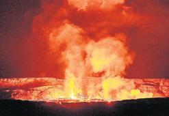 Kilauea yine lav püskürttü