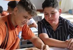 Derslerinde başarısız 3 çocuk Türkiye'de derece yaptı! Köy okulundan çıkan cevher