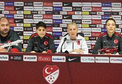 Necla Güngör Kıragası: Play-off şansımızı sürdürmek istiyoruz