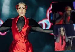 Derya Uluğ’a Şanlıurfa konserinde büyük şok! Su şişesi fırlatıldı