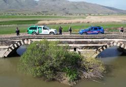 Jandarma başında nöbet tutuyor! Gündüz dron, gece termal kamera devrede