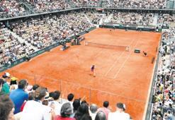 Alp Ustaoğlu yazdı: Paris'te tenis festivali!