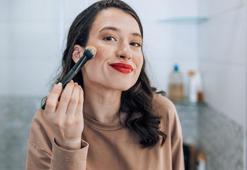Yaz sıcağında bile akmayan makyaj! Bu kadar basitmiş, kremliyi seçin