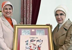 Emine Erdoğan, Türk Kızılay'a kurban bağışında bulundu