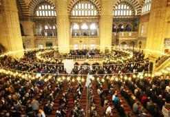 BAYRAM NAMAZI NASIL KILINIR? Diyanet Kurban Bayramı namazı kılınışı: Bayram namazı kaç rekat?