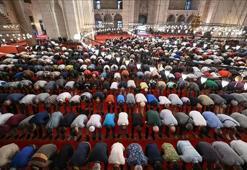 Bayram namazı kılınışı: Bayram namazı nasıl kılınır, tek başına kılınır mı? Diyanet İşleri ile Kurban Bayramı namazı kaç rekat, nasıl niyet edilir?