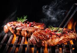 Mangal keyfi sağlıktan etmesin! Et yanarsa tüketmeyin, resmen kansere davetiye