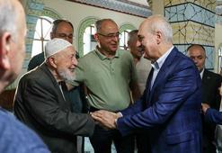 Numan Kurtulmuş, bayram namazını Çanakkale'de kıldı