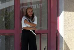 Parasını alamayan kadın üzerine benzin döktü: Kendini ve iş yerini yakmakla tehdit etti